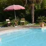D'hotes Et 4* アジャン